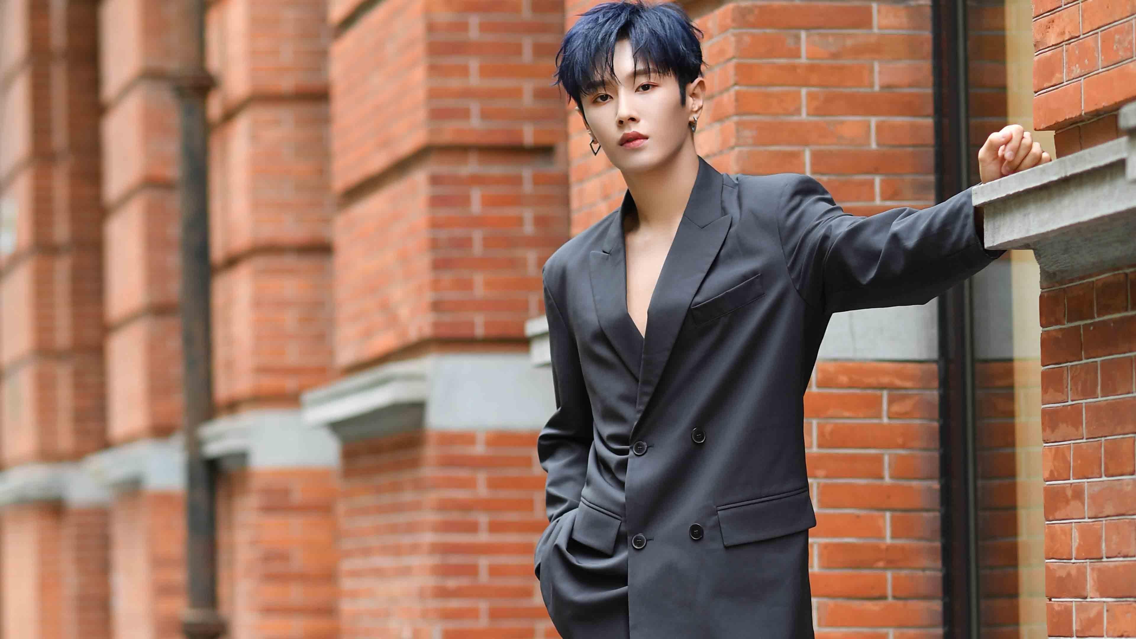 球场“固若金汤”的防守典范:不可逾越的后卫线,得分后卫防守站位