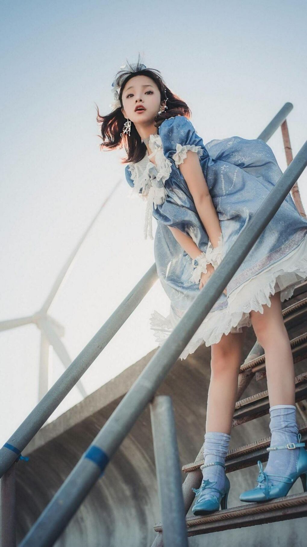 全国老年人健身球操赛展银发激情，老年健身球类